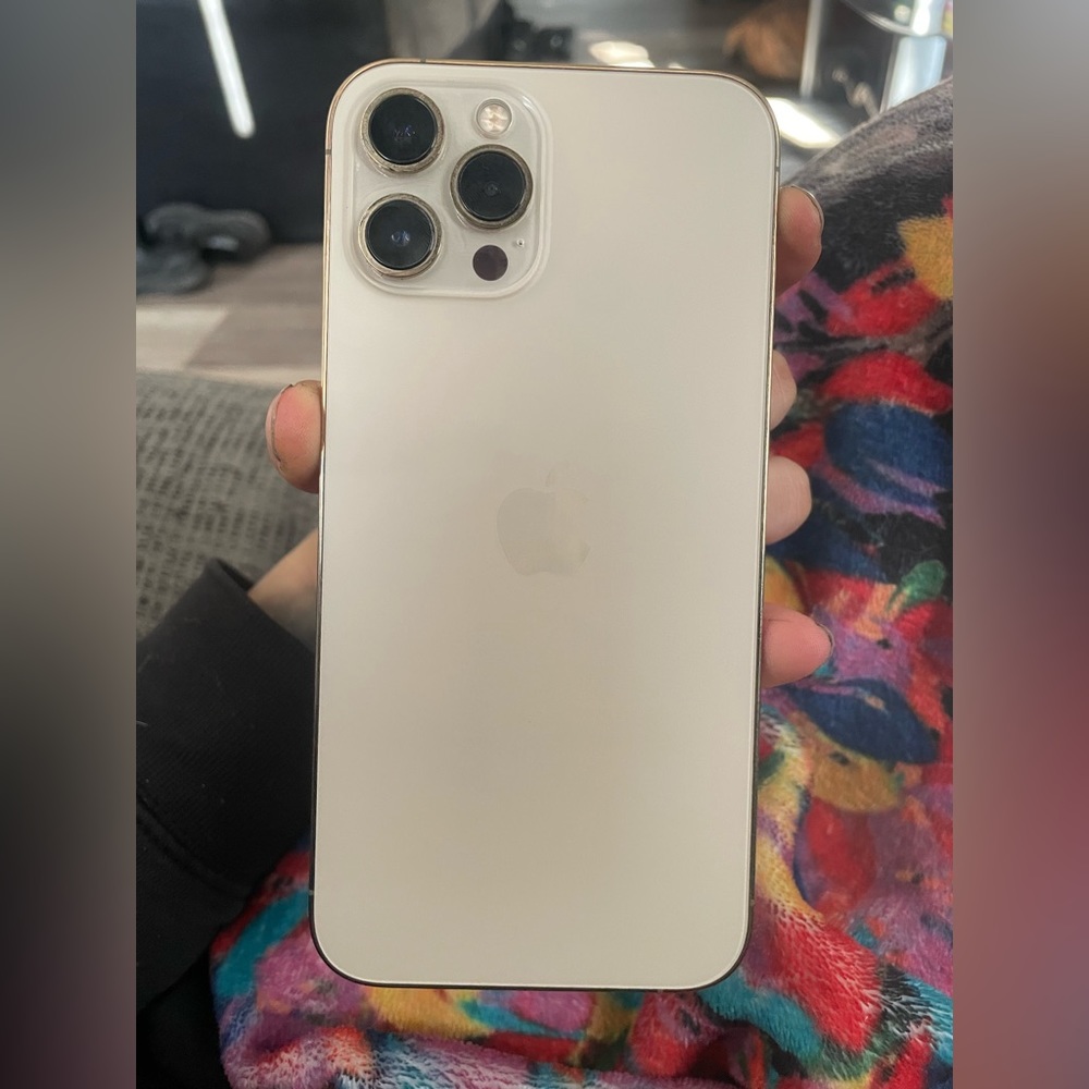 Iphone 12 Pro max (gold) 128 gb